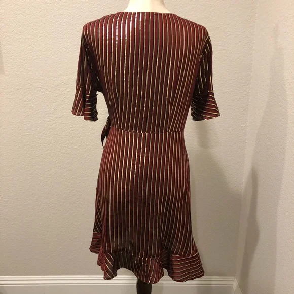 Show Me Your MuMu Wrap Dress (L) - Picture 3 of 7